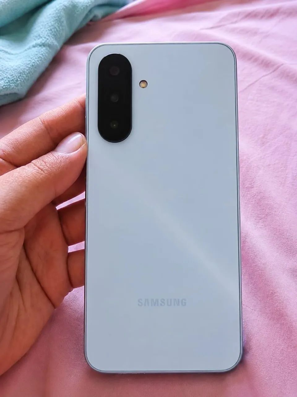 SAMSUNG GALAXY A17