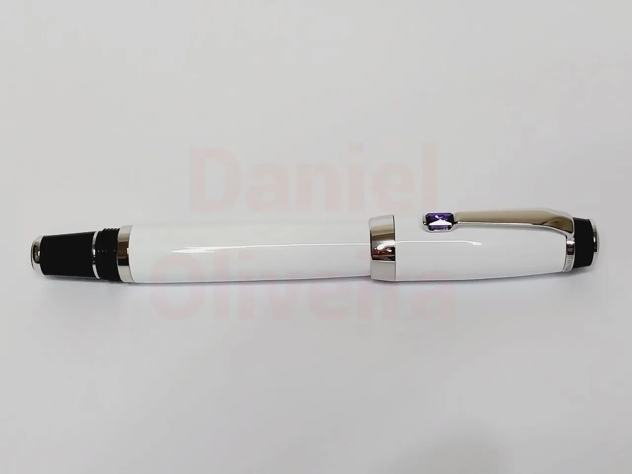 Caneta montblanc Bohéme Branca 