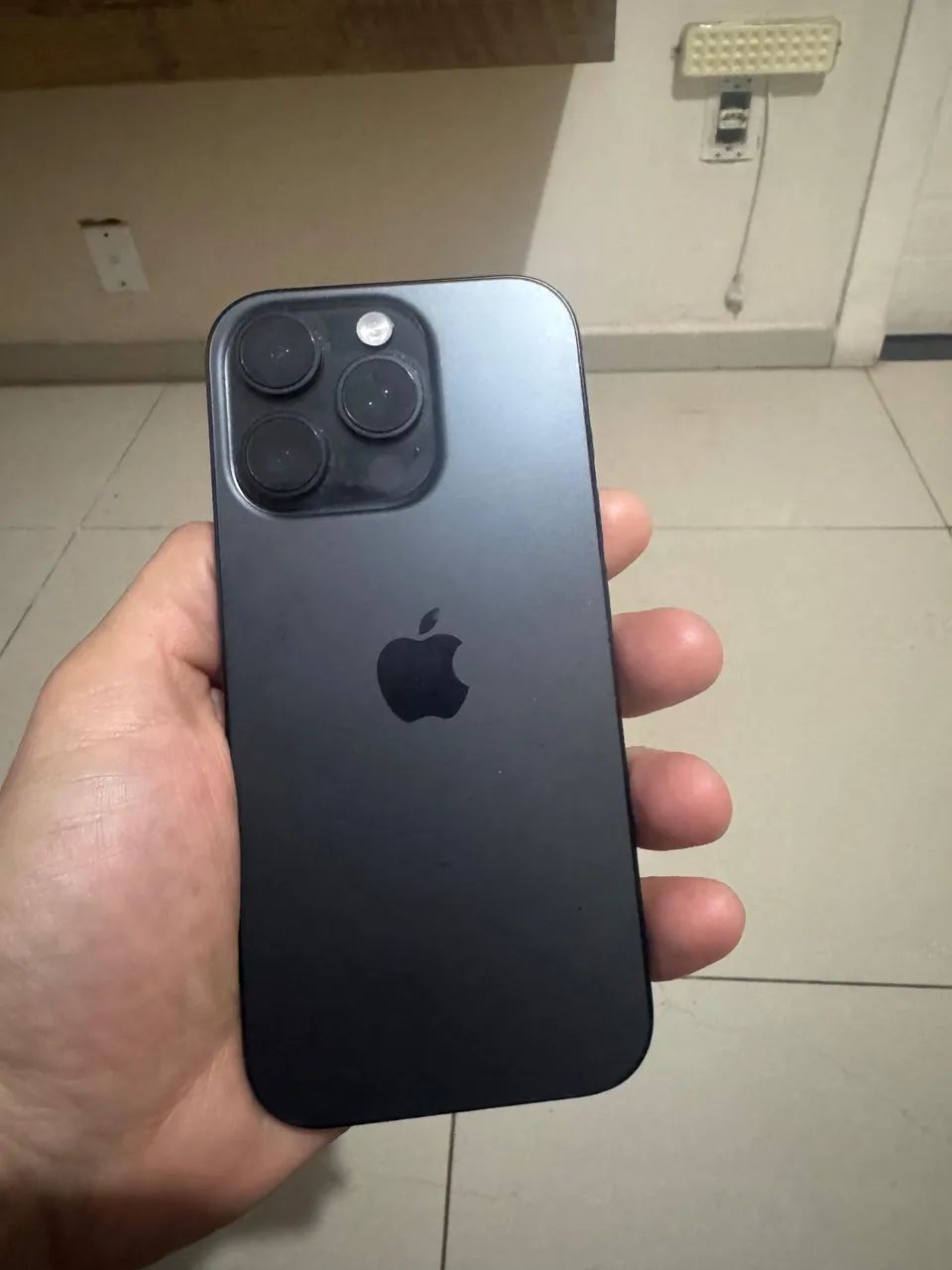 iPhone 16 pro 128 gb preto - Foto 2