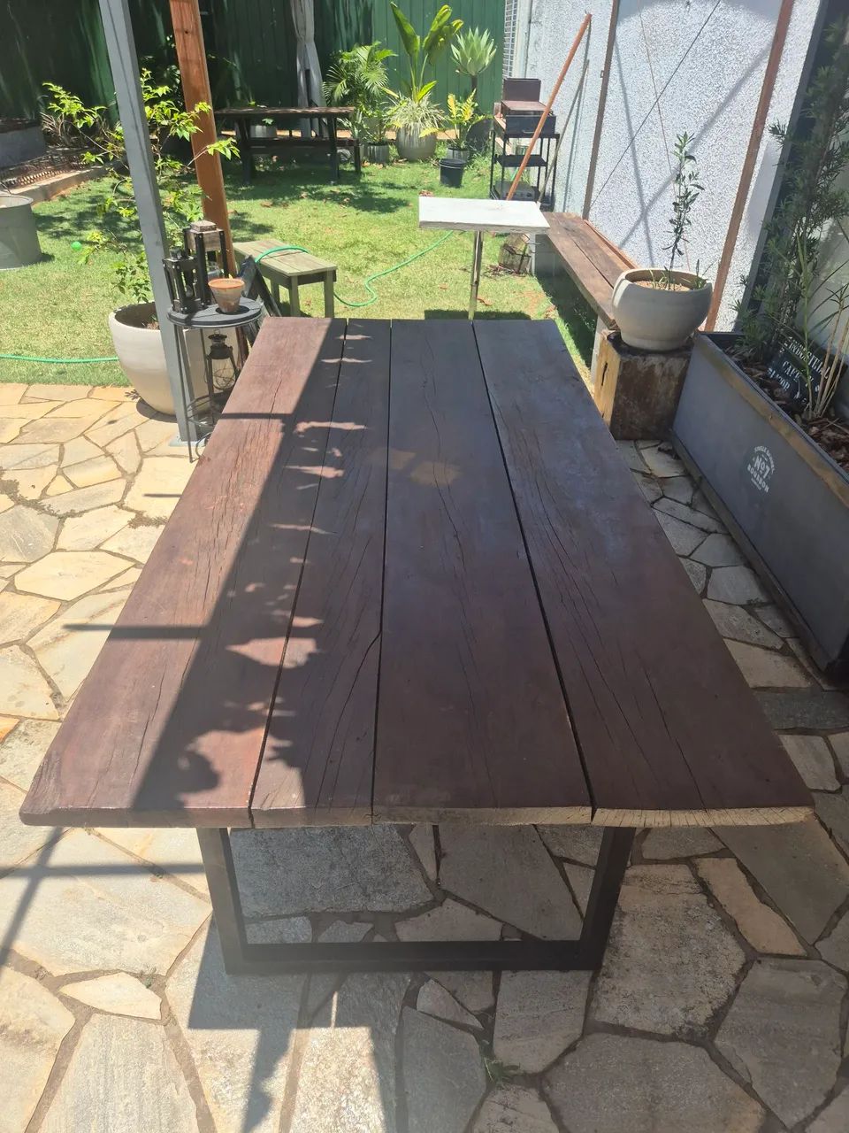 Mesa madeira maciça e base de ferro - Foto 2