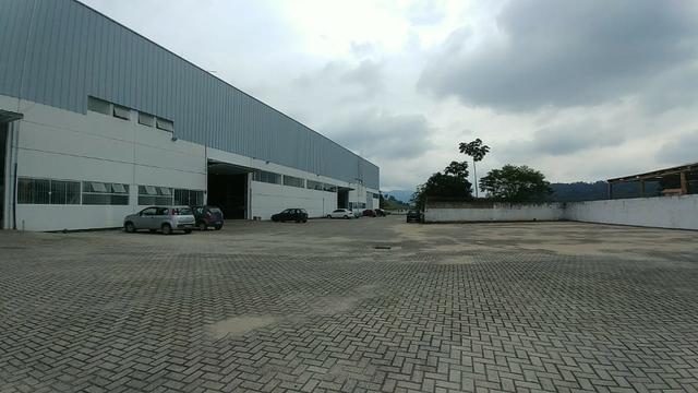 Galpão para locação no Aririú - BR 282 - Palhoça SC