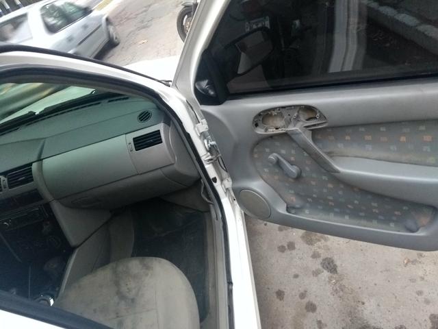 Vendo ou troco por algo do meu interesse gol 16 v completo 5 mil obs#4 mil de doc - Foto 8