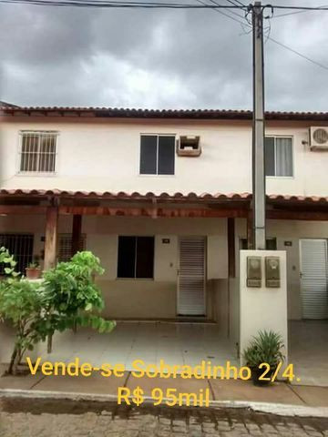 ALUGA-SE ou Vende-se Sobrado 2/4