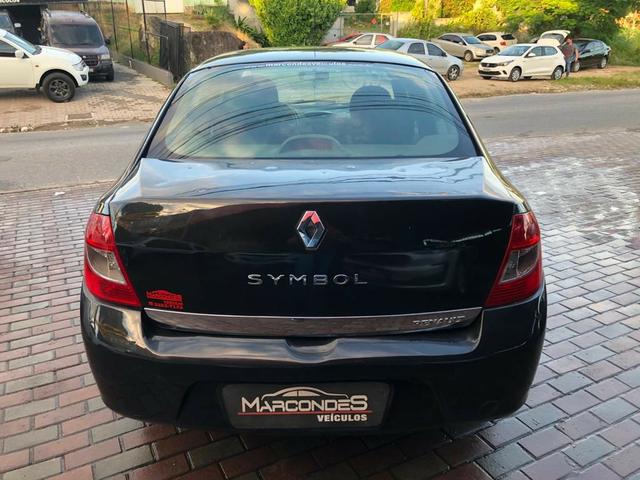 Renault Symbol Expression 1.6 2010 - Foto 4