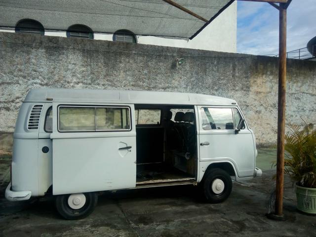 Kombi 1997/1998 Gasol/GNV branca 09 lugares - Foto 3