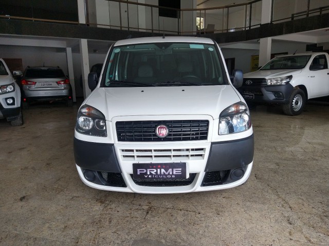FIAT DOBLO ESSENCE 1.8 FLEX 16V 5P 2020