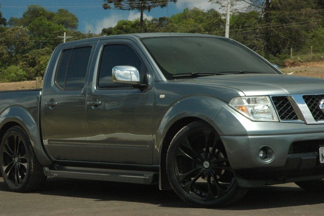 NISSAN FRONTIER