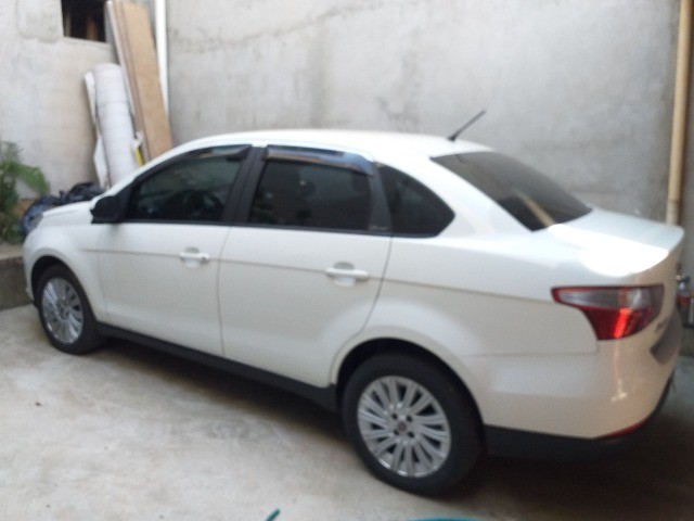 FIAT SIENA ESSENCE 1.6 ANO 2017