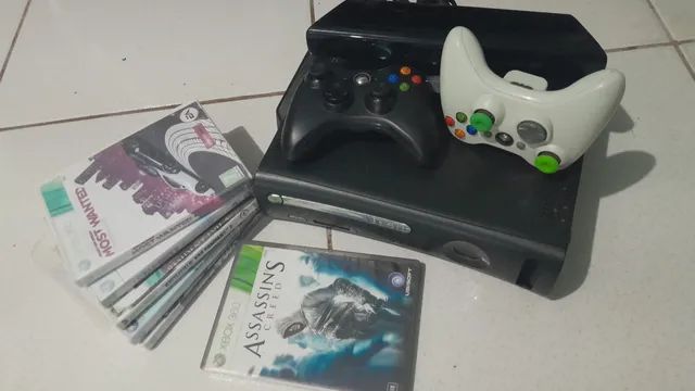 Xbox 360 desbloqueado, com 2 controles, kinect e jogos