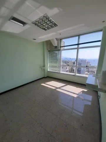 Sala com vista para Baía de Guanabara - 48m² - Edifício Downtown - Centro de Niterói