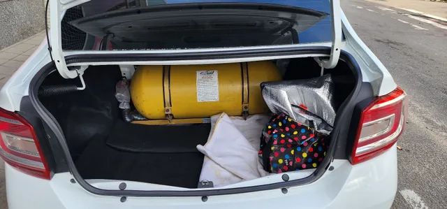VENDO LOGAN 2017 1.6 + GNV - Foto 4