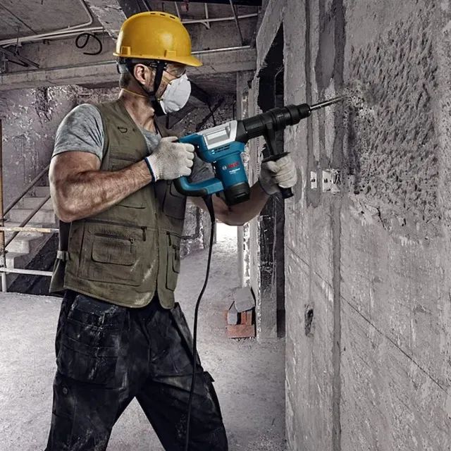 Martelo Demolidor Bosch Gsh 500 1100w 220v Com Maleta - Foto 5