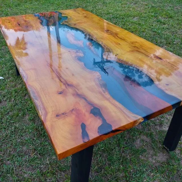 Mesa de jantar em madeira resina - Foto 4