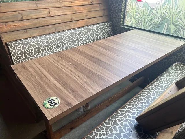 Mesas de Madeira - Tampo MDF (Cor Itapuã) + Base em Pinnus - Foto 2