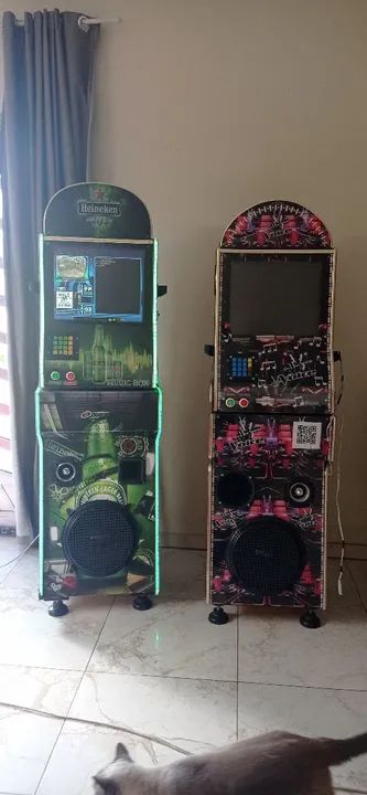 Jogo de 2 Jukeboxs de Karaokê - Novas