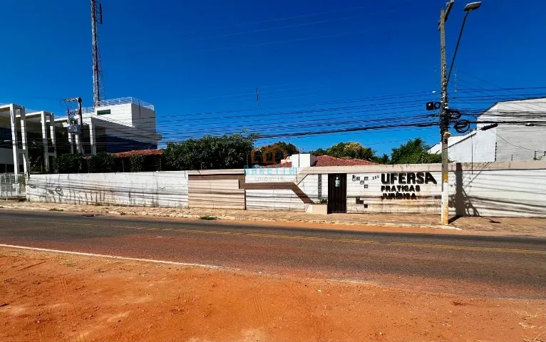 Casa Comercial ou Residência para Locação no bairro Costa e Silva, Mossoró /RN.