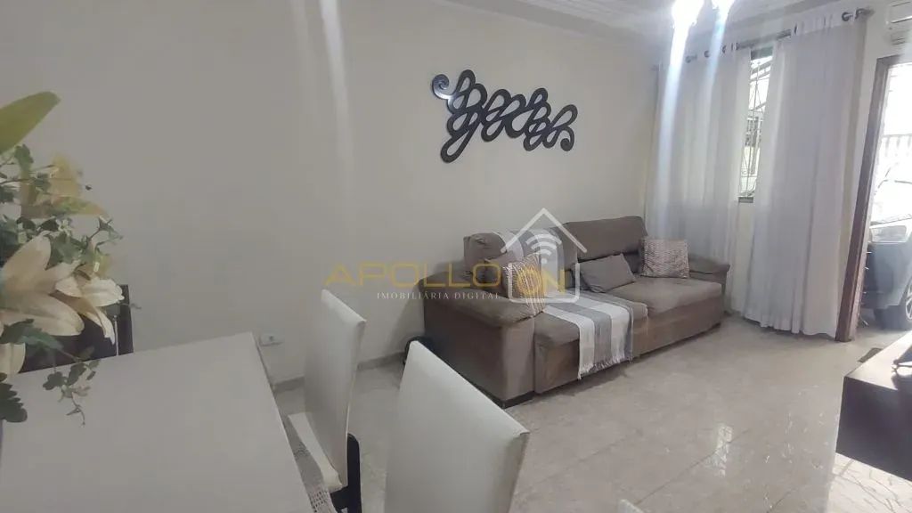 Venda de Casas / Sobreposta na cidade de Santos