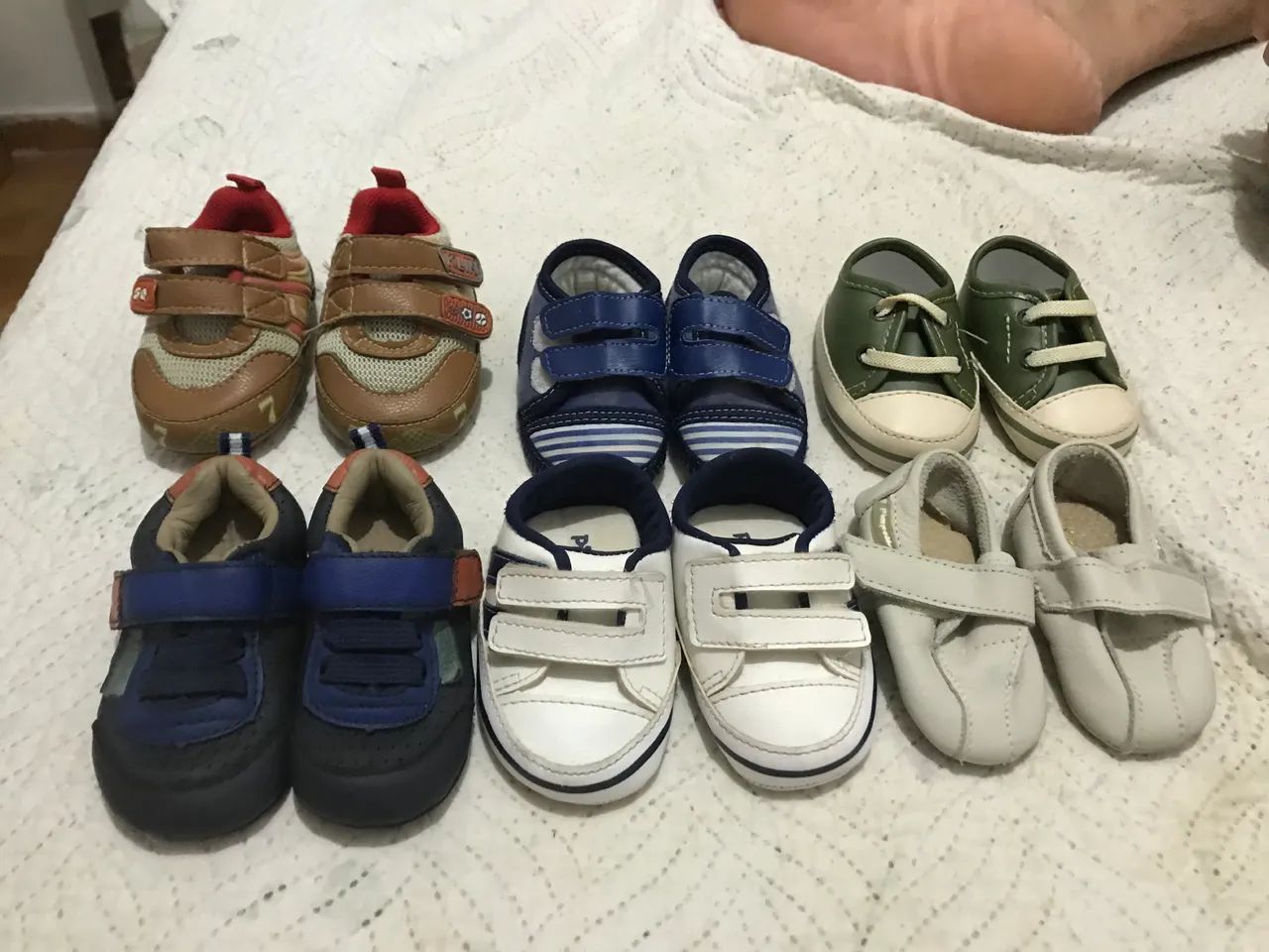 Calçados para bebê menino( Tamanho 2 ao 15) 4 reais o par !!!