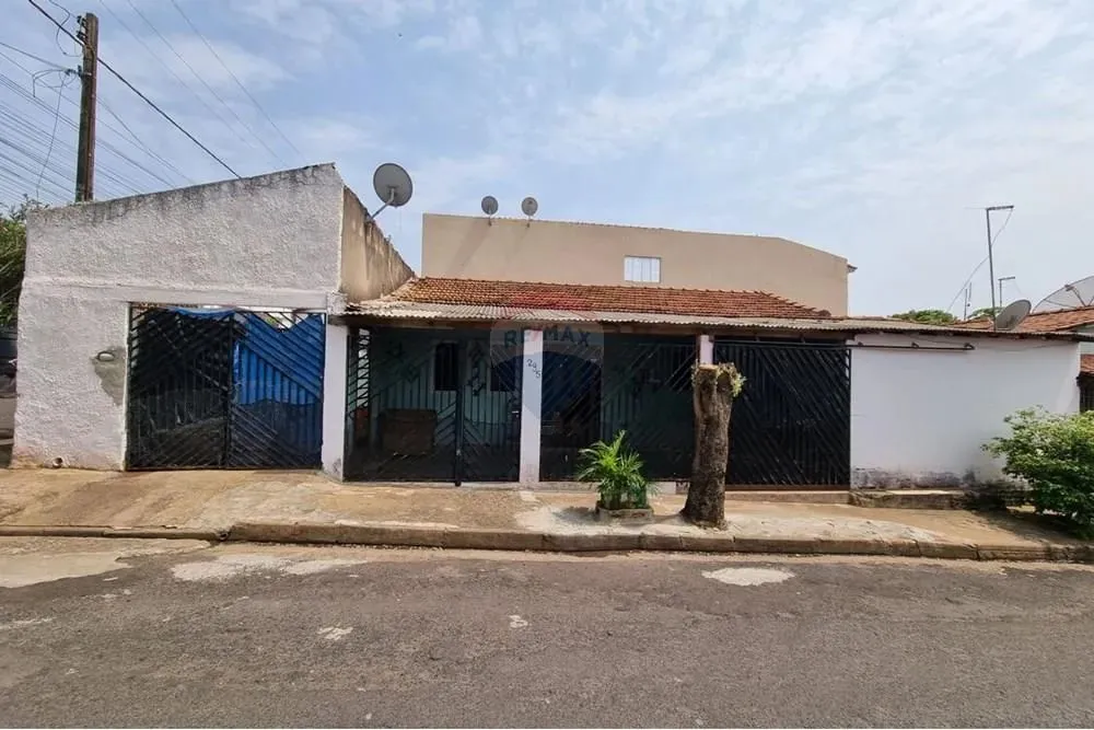 Casa bem Localizada