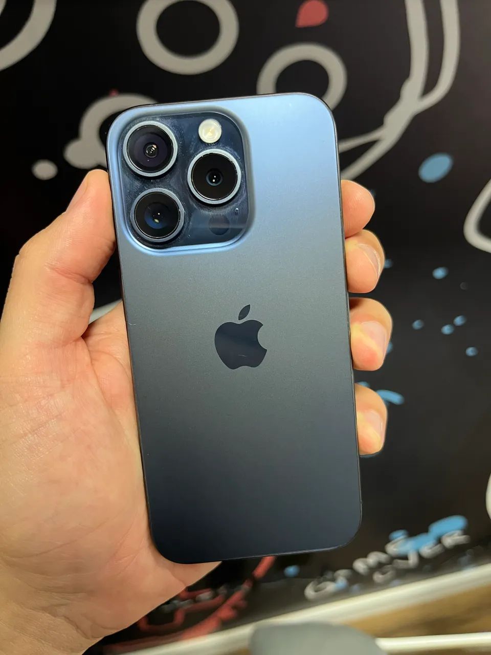 iPhone 15 pro zerado