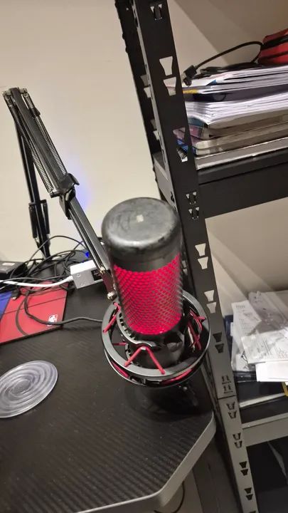 HyperX quadcast com braço articulado - Foto 3