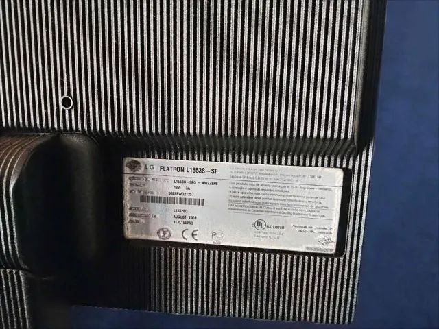  Monitor LG Flatron l1553 Usado - Foto 3