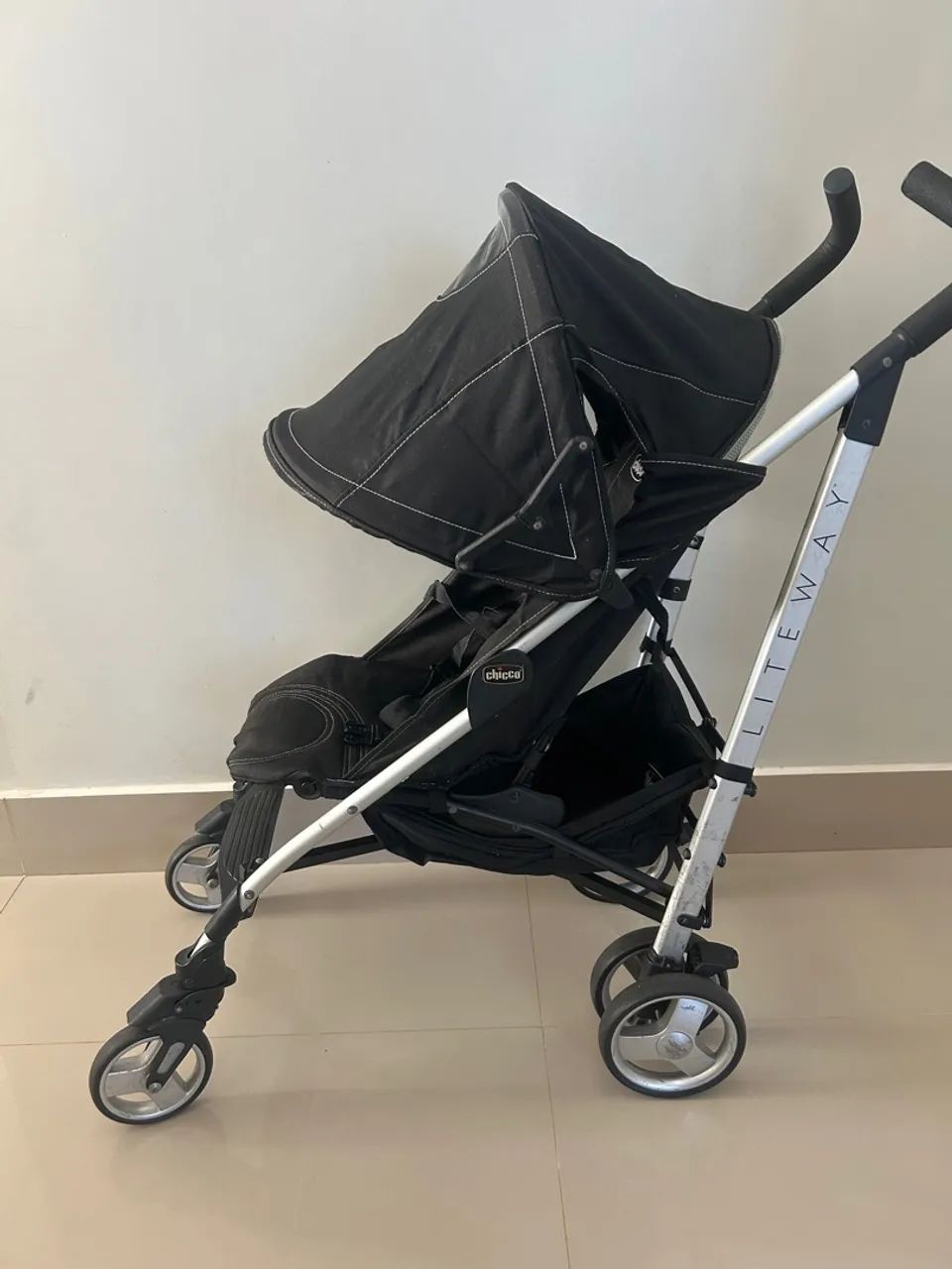 Carrinho de Bebê Chicco Lite Way