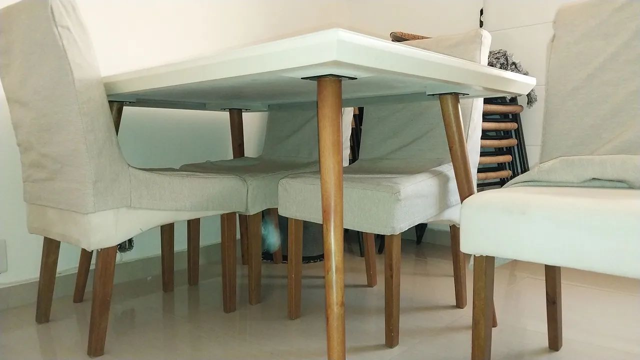 Mesa de Jantar com 4 cadeiras - Foto 4