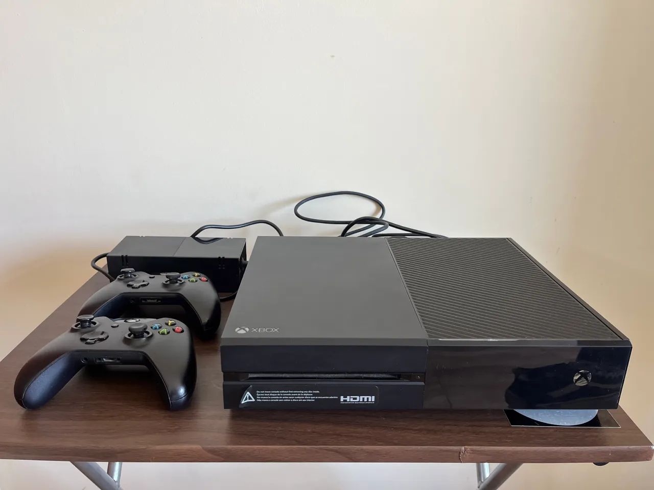 Xbox One 500gb 2 controles 