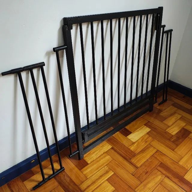 Portãozinho de ferro - para separação de ambientes de Crianças/Pets em sua casa - Foto 2