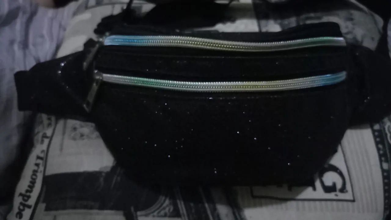 Pochete preta brilhosa para carnaval, esta nova - Foto 4