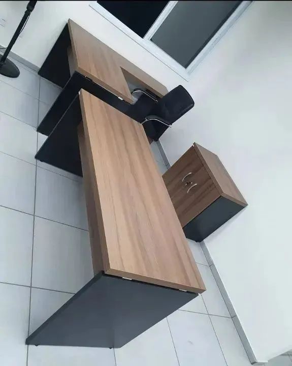 Mesa de Escritório e Móveis de Escritório - Foto 2