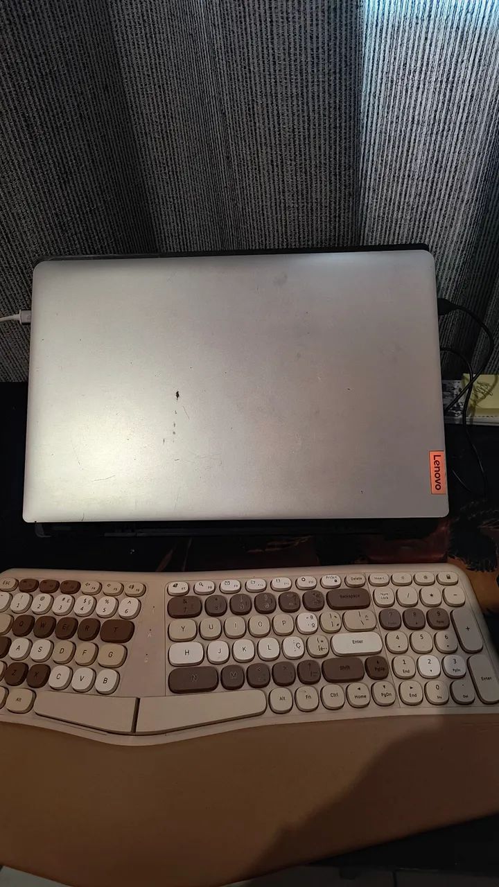 Notebook Lenovo IdeaPad 1i i3 de 12a geração - Foto 2