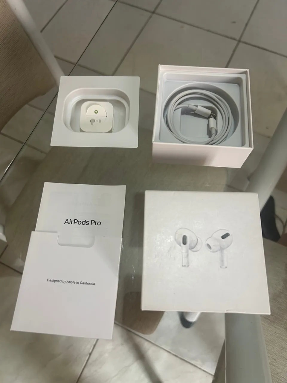 CAIXA AirPods Pro - Produto Apple