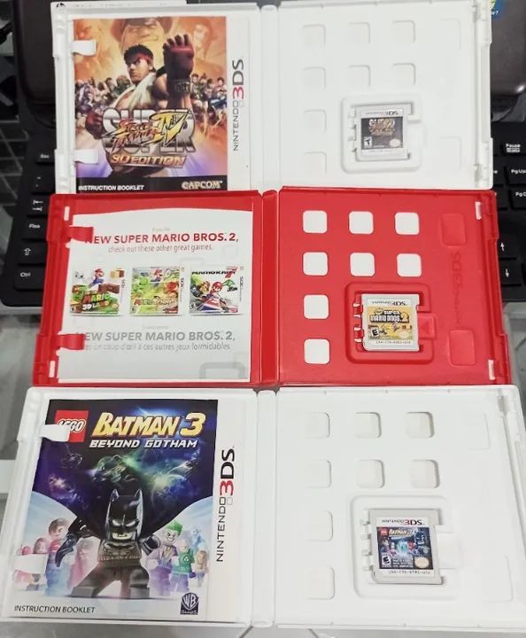 Lote 5 x Jogos New Super Mario Bros 2, LEGO Batman 3, Street Fighter 4, Cars, Tom Clancy's - Foto 4