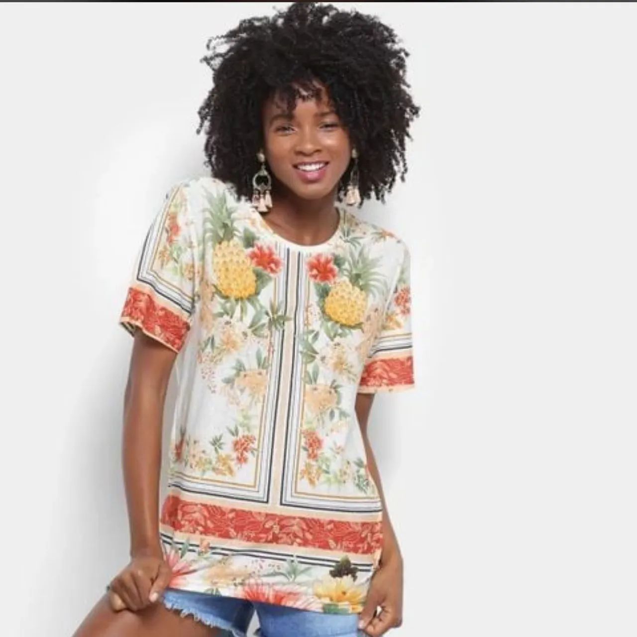 Blusa Farm de manga curta floral