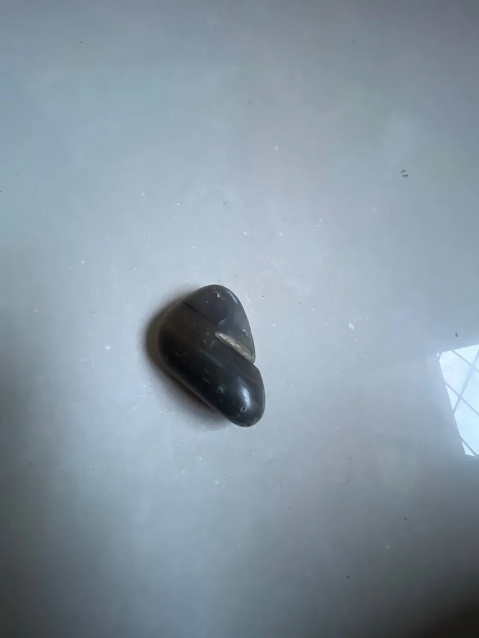 Pedra: lápis lazuli