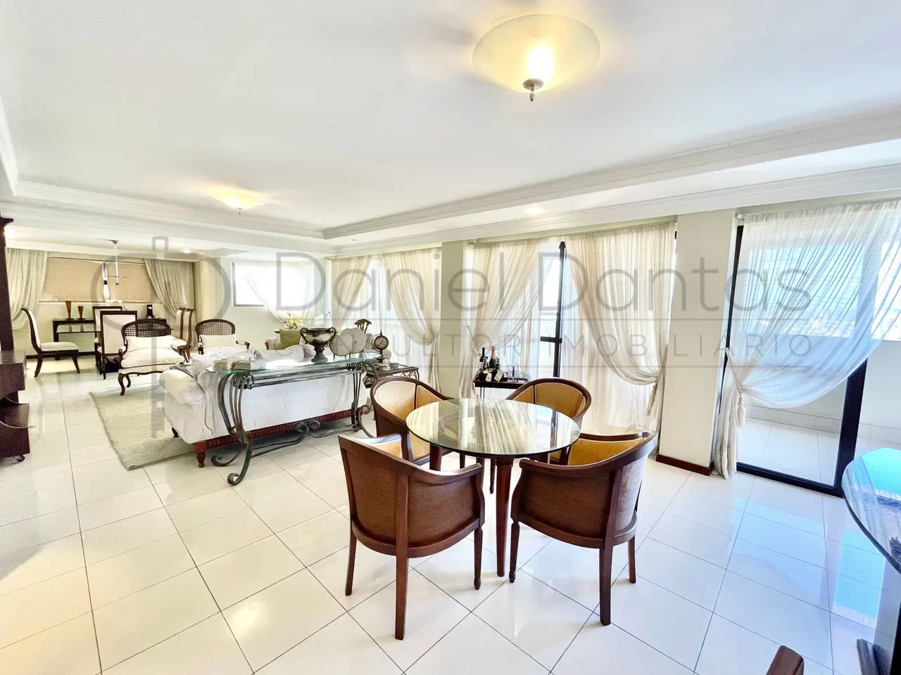 Alto padrão em Candelária, com 280m², no Residencial Solaris. Oportunidade - Foto 4