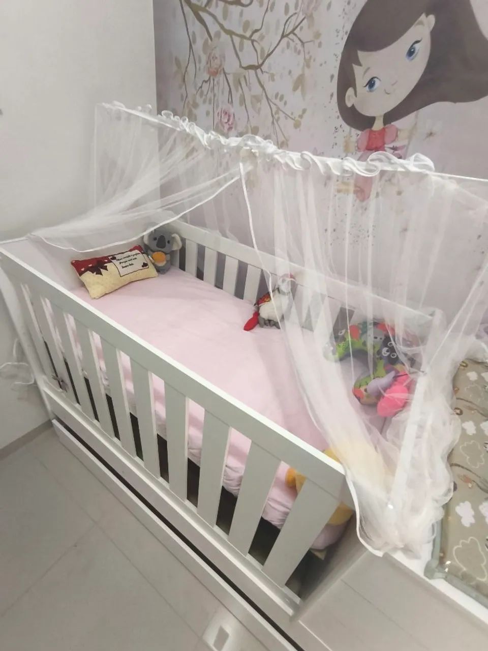 Lindo berço com Cômoda Integrada e Mosquiteiro - Foto 3