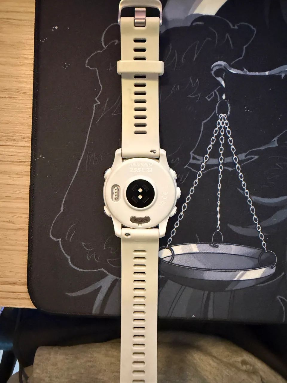 Monitor Cardíaco de pulso Garmin Forerunner 255 music branco