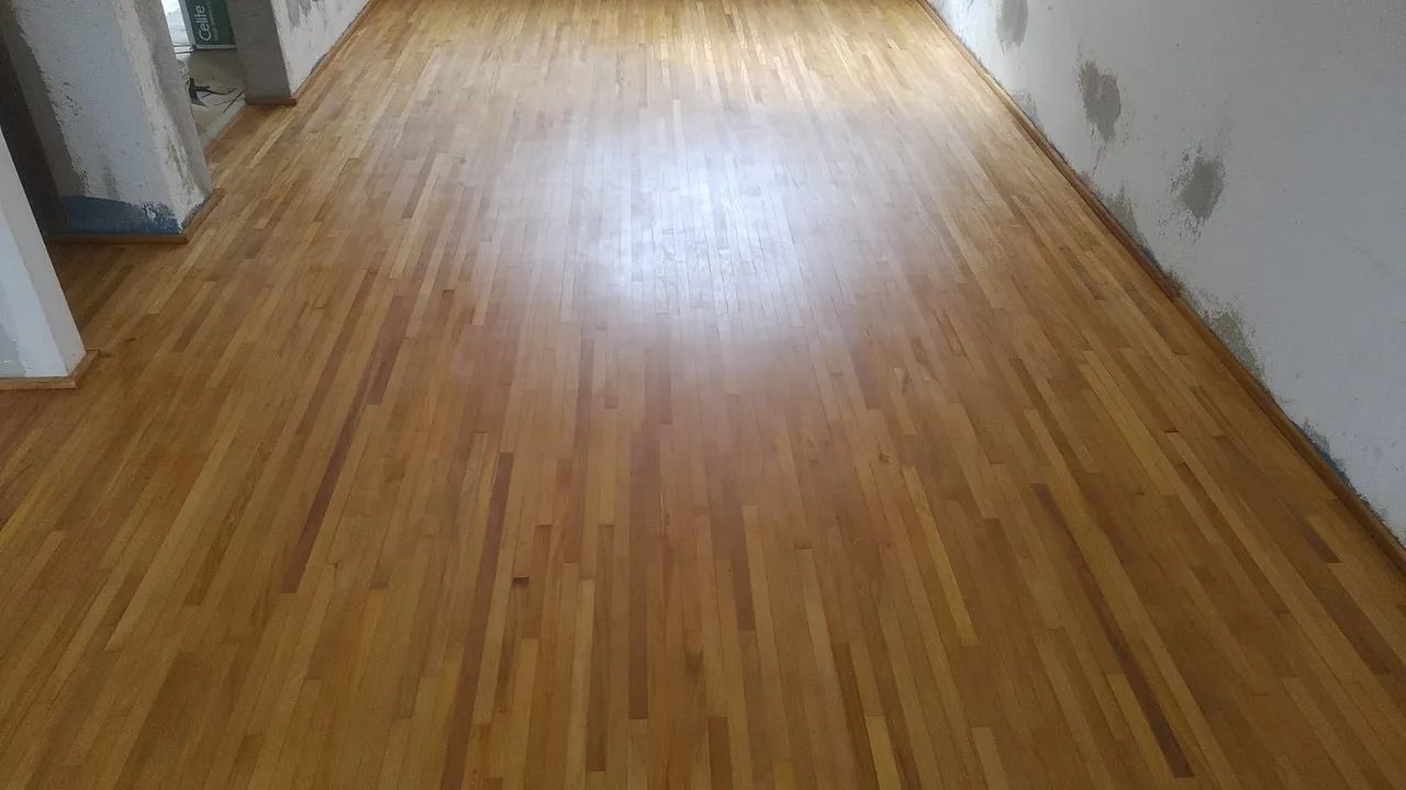 ASSOALHO E TACO DE MADEIRA CUMARU - Foto 2