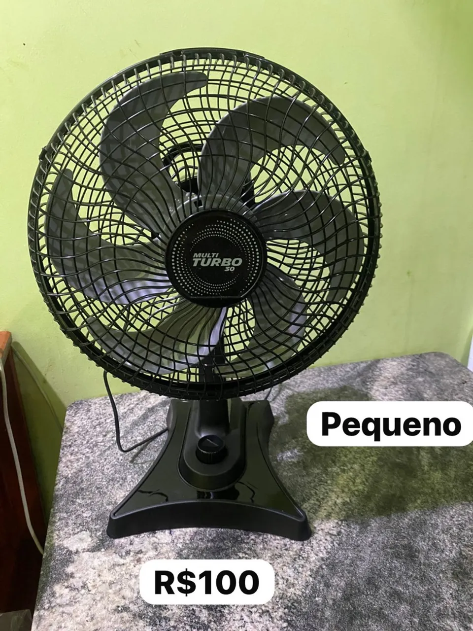 Ventiladores de mesa semi novos. ENTREGO