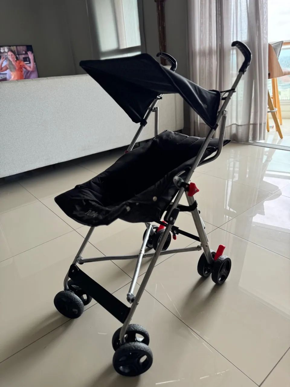Carrinho de Bebê Dobrável - Foto 2