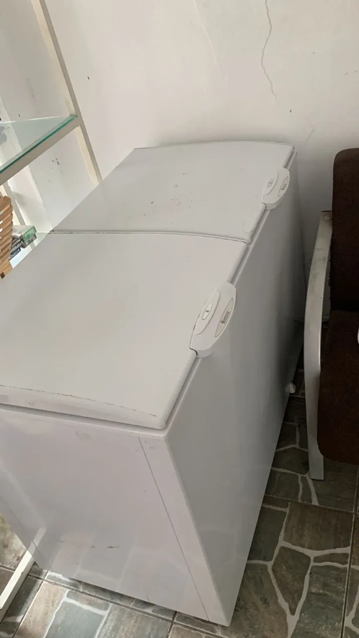 Freezer horizontal 532 litros novissimo Gelopar/220v