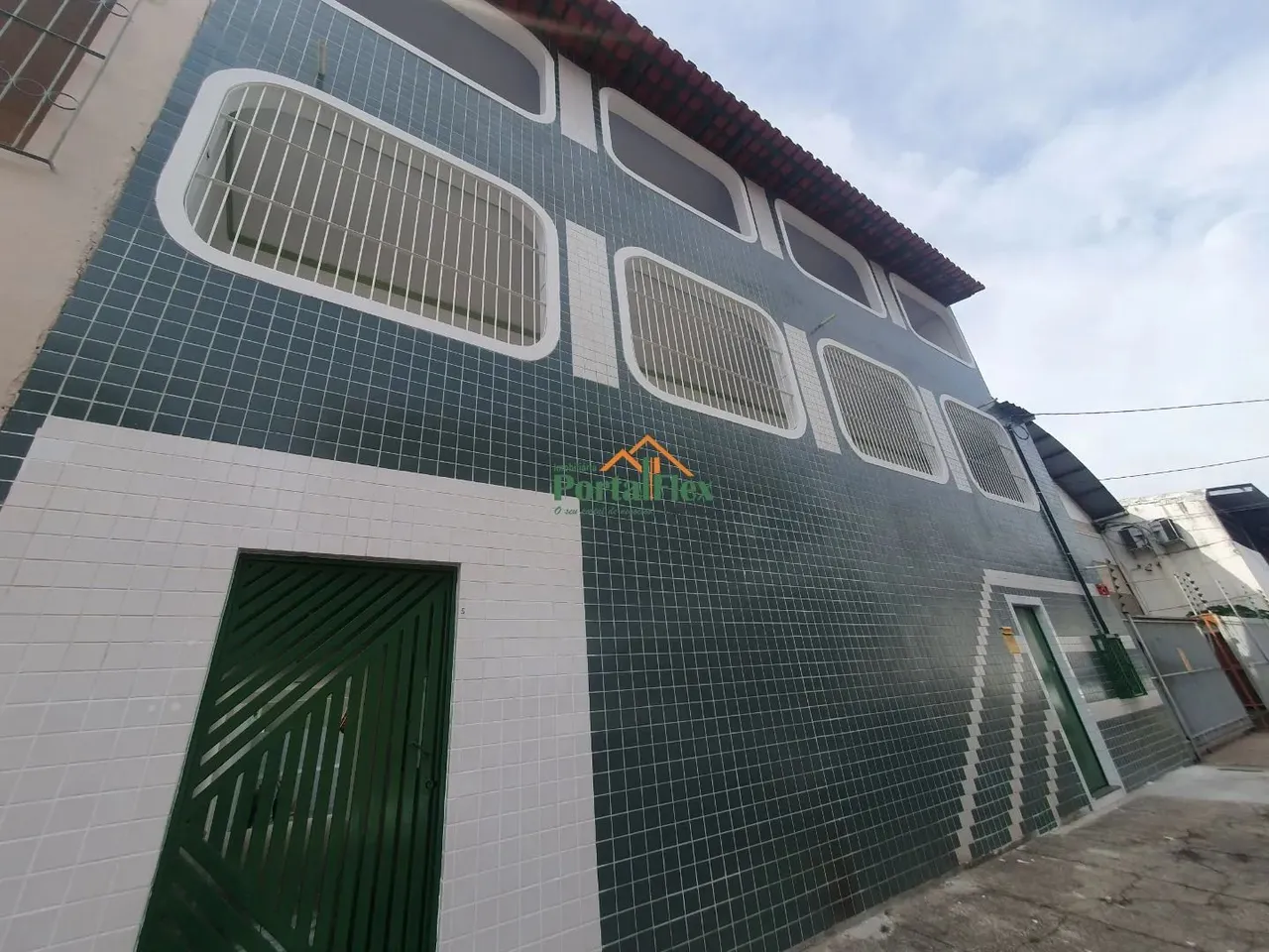 Prédio à venda em Jardim Limoeiro - Serra/ES