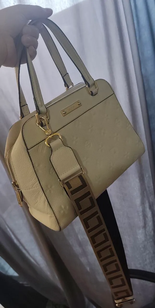 Bolsa Feminina Bege com Alça Transversal