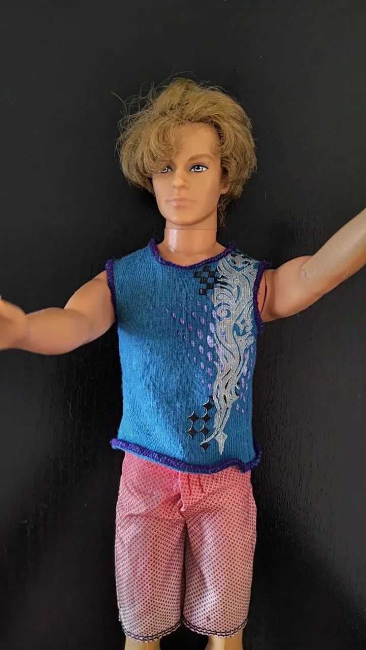 Ken (Coleção Barbie) - Foto 5
