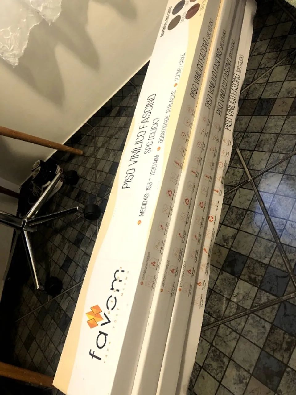 Piso Vinílico Click NA CAIXA