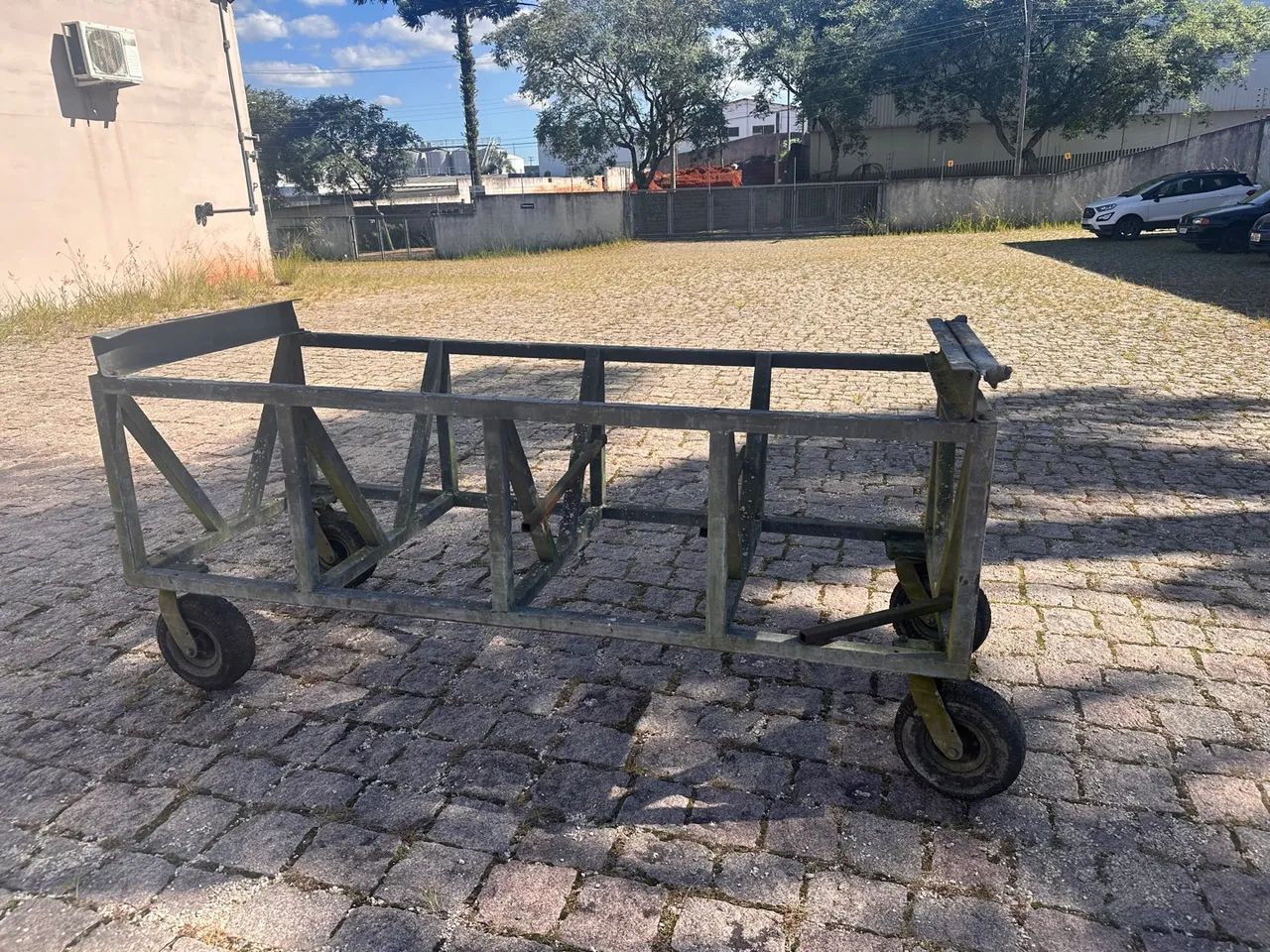 Carrinho para transporte de vigas e peças pesadas