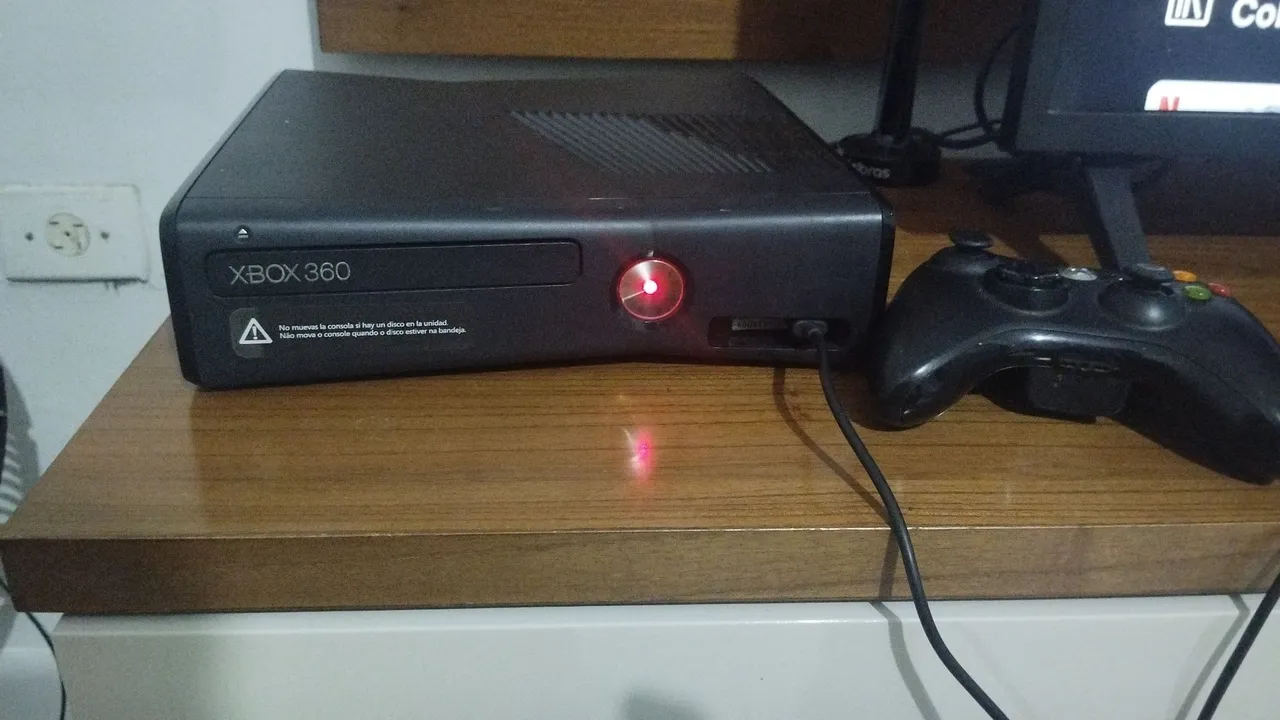 Xbox 360 - bloqueado e com defeito